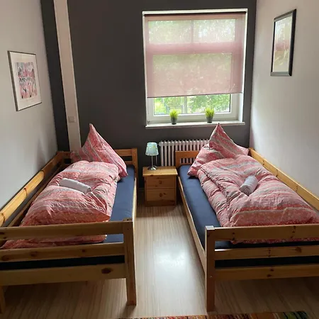 Flat For Up To 4 People In Dresden-striesen Apartment Dresden