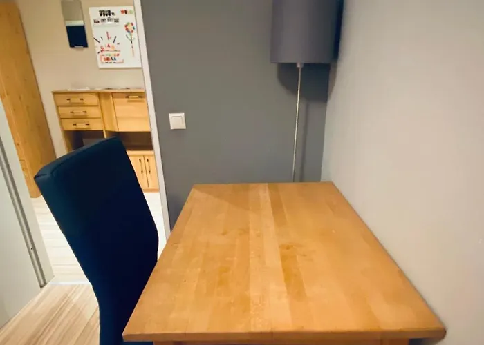 Flat For Up To 4 People In Dresden-striesen Drezda