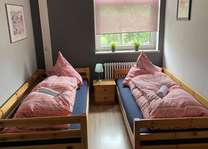 Flat For Up To 4 People In Dresden-striesen Apartman Drezda